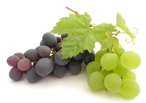 Nho - 10 loại thực phẩm giúp giảm acid uric trong máu nhanh nhất