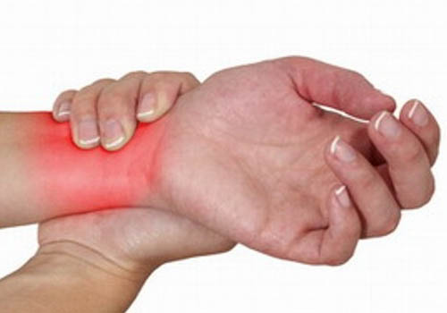 Triệu chứng bệnh gout bẩm sinh