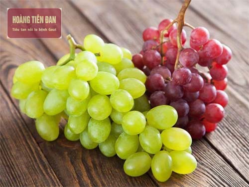 Ăn nho tốt cho người bị bệnh gout.