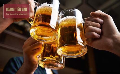  Tuyệt đối không sử dụng bia rượu khi đáng bị sỏi thận.