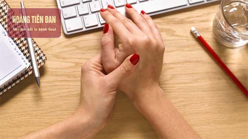  Đau khớp ngón tay gây khó khăn khi vận động