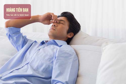 Suy thận gây thiếu máu dẫn đến cơ thể mệt mỏi.