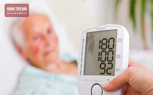 Huyết áp cao là một bệnh có nguyên nhân trực tiếp từ rượu