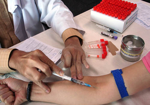 Chớ nên lạm dụng thuốc làm giảm axit uric trong máu